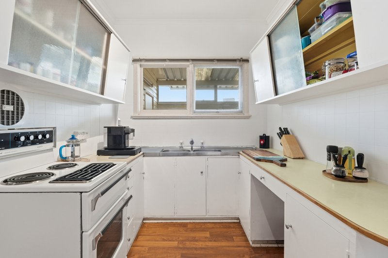 Photo - 14 Leighland Road, Claremont TAS 7011 - Image 3