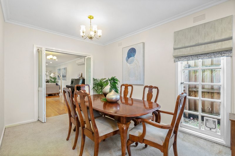 Photo - 14 Leon Street, Cheltenham VIC 3192 - Image 6