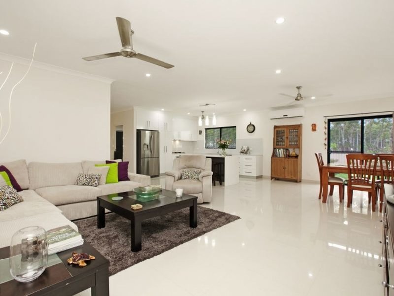 Photo - 14 Leonie Street, Bellamack NT 0832 - Image 3