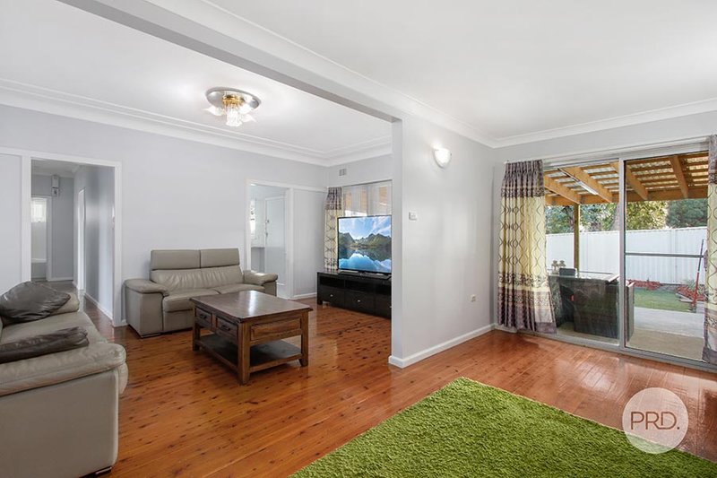 Photo - 14 Lesley Crescent, Mortdale NSW 2223 - Image 4