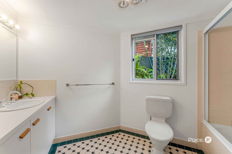 Photo - 14 Leura Avenue, Hawthorne QLD 4171 - Image 11