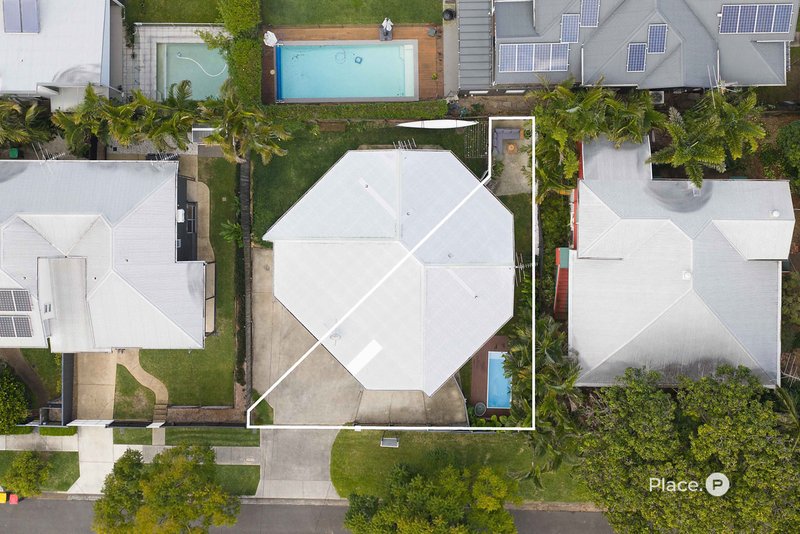 Photo - 14 Leura Avenue, Hawthorne QLD 4171 - Image 17