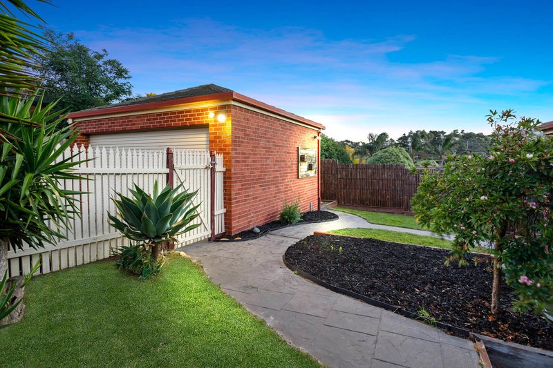 Photo - 14 Lexton Drive, Langwarrin VIC 3910 - Image 20