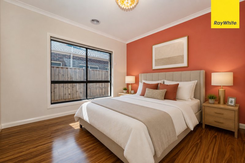 Photo - 14 Leyana Crescent, Brookfield VIC 3338 - Image 5