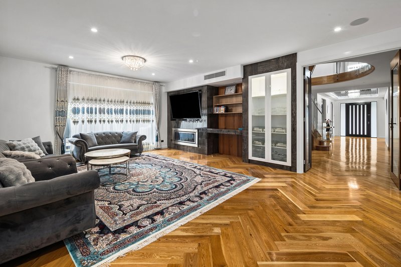 Photo - 14 Liewah Circuit, Craigieburn VIC 3064 - Image 3