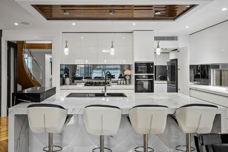 Photo - 14 Liewah Circuit, Craigieburn VIC 3064 - Image 8