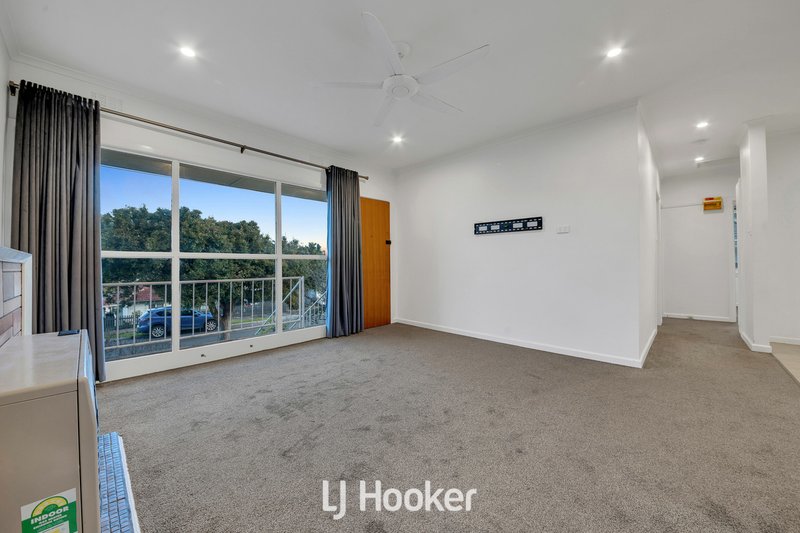 Photo - 14 Lilly Pilly Avenue, Doveton VIC 3177 - Image 8