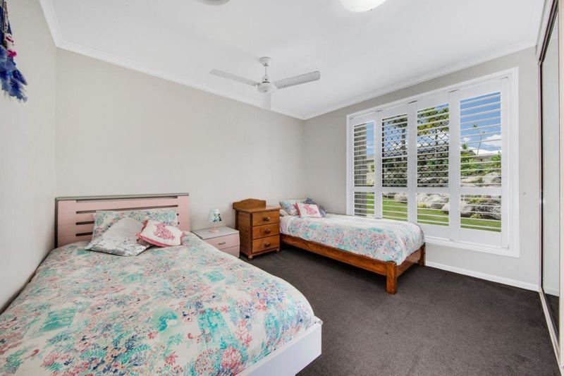 Photo - 14 Lingwoodock Place, Glen Eden QLD 4680 - Image 9