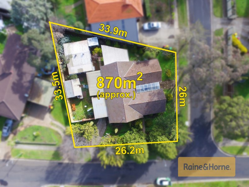 14 Linlithgow Way, Melton West VIC 3337