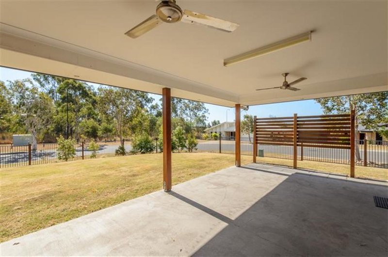 Photo - 14 Liriope Drive, Kirkwood QLD 4680 - Image 14