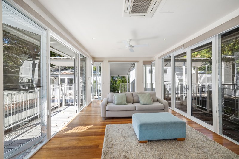 Photo - 14 Little Cove Road, Noosa Heads QLD 4567 - Image 9