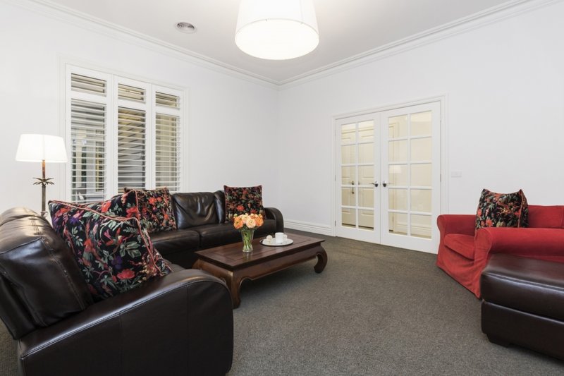 Photo - 14 Little John Court, Werribee VIC 3030 - Image 10