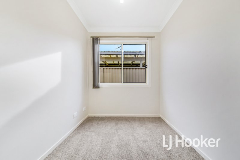 Photo - 14 Lobelia Street, Pakenham VIC 3810 - Image 17