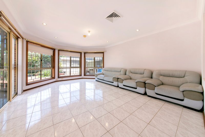 Photo - 14 Locksley Avenue, Merrylands NSW 2160 - Image 6