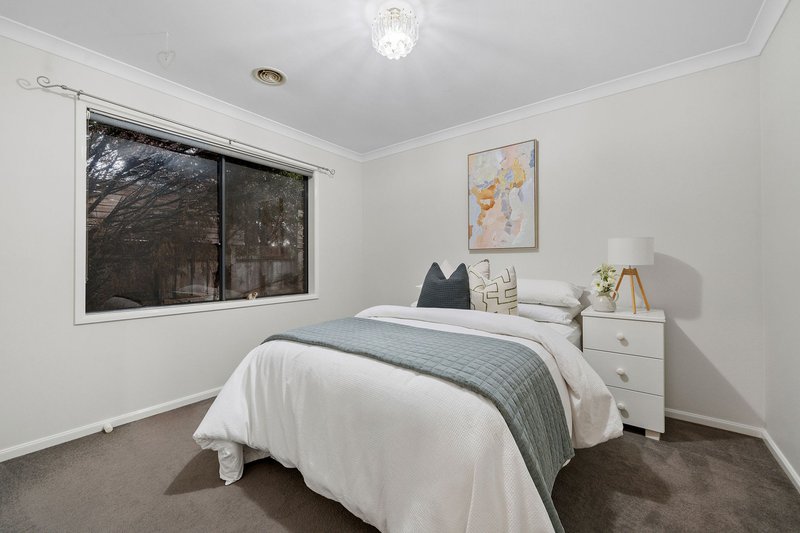 Photo - 14 Loders Way, Berwick VIC 3806 - Image 15
