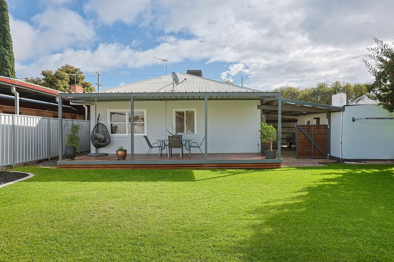 Photo - 14 Logan Avenue, Mildura VIC 3500 - Image 9