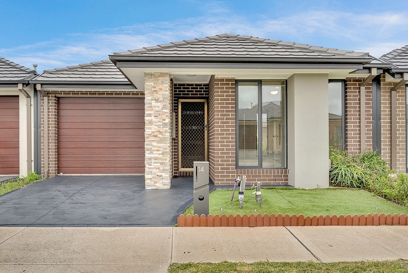 Photo - 14 Loudon Circuit, Craigieburn VIC 3064 - Image 3