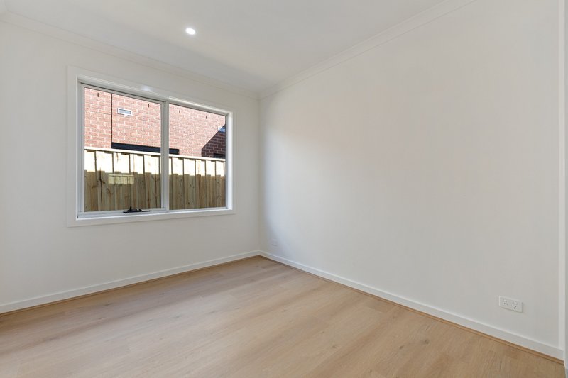 Photo - 14 Lucid Avenue, Werribee VIC 3030 - Image 23