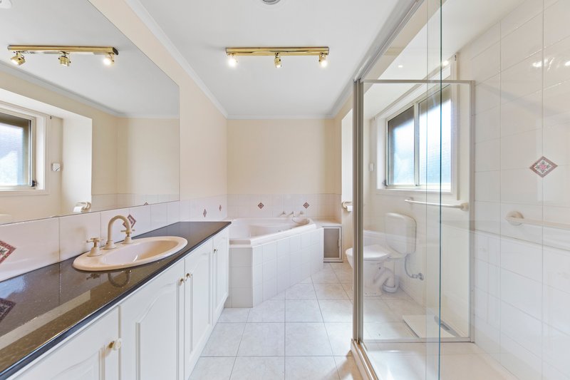 Photo - 14 Luke Court, Frankston South VIC 3199 - Image 7