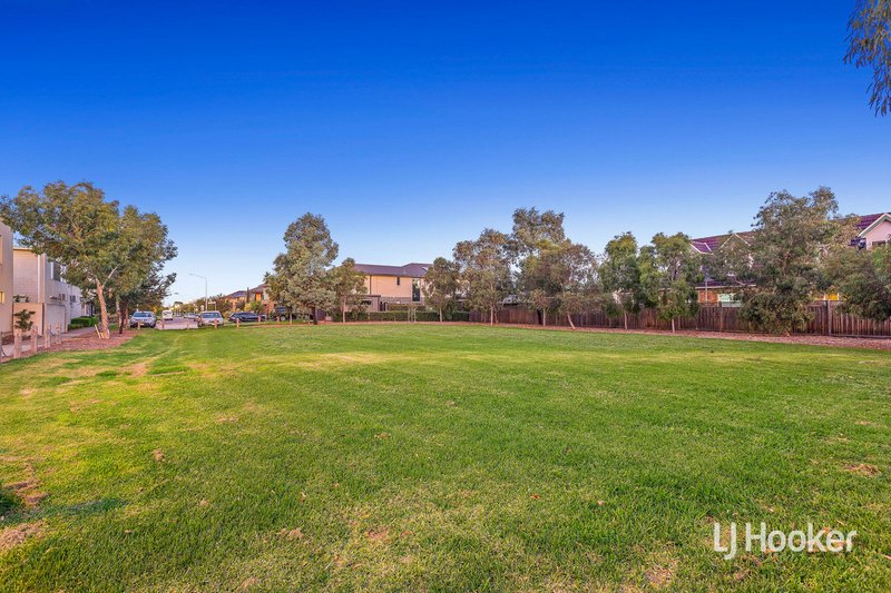 Photo - 14 Luzon Way, Sunshine West VIC 3020 - Image 17