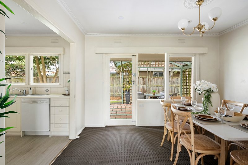 Photo - 14 Lyons Avenue, Frankston South VIC 3199 - Image 3