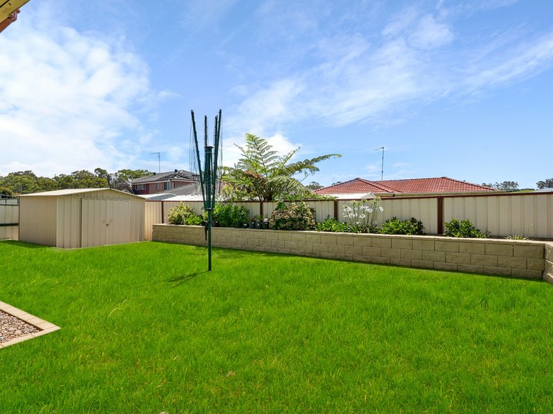 Photo - 14 Lysander Avenue, Rosemeadow NSW 2560 - Image 11