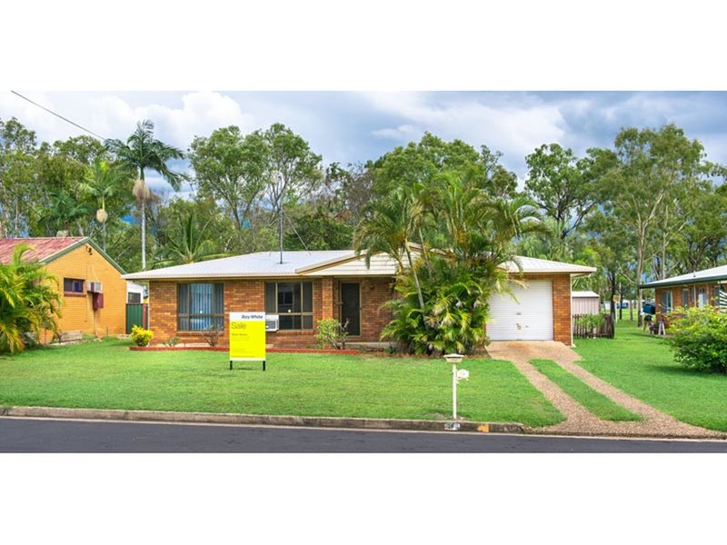 14 Mackinlay Street, Norman Gardens QLD 4701