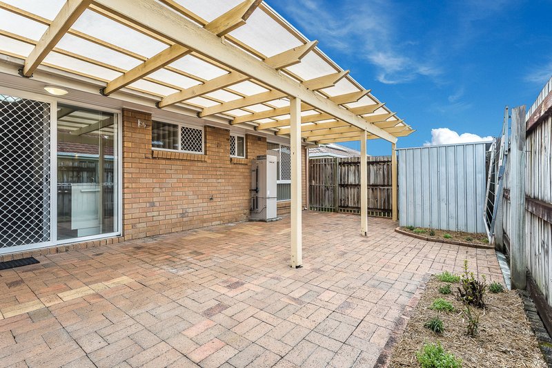 Photo - 14 Maddalon Court, Brendale QLD 4500 - Image 4