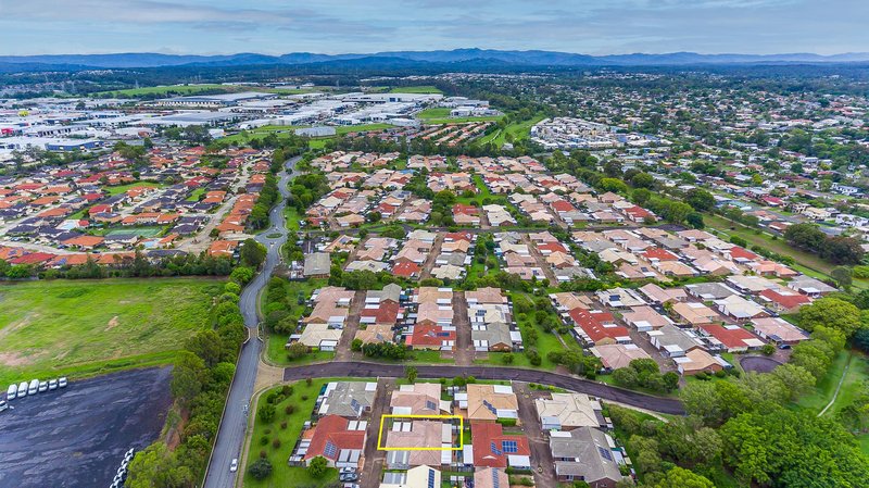 Photo - 14 Maddalon Court, Brendale QLD 4500 - Image 8