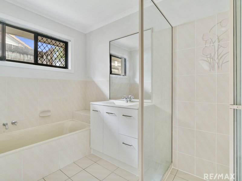 Photo - 1/4 Madsen Place, Southport QLD 4215 - Image 8