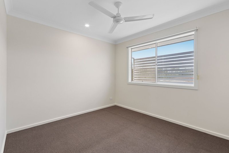 Photo - 14 Magenta Street, Greenbank QLD 4124 - Image 12