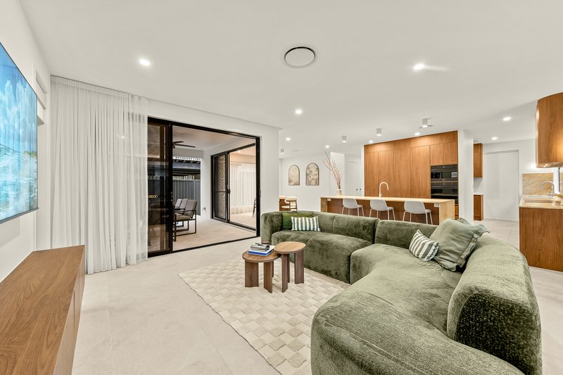 Photo - 14 Magnolia Street, Pallara QLD 4110 - Image 2