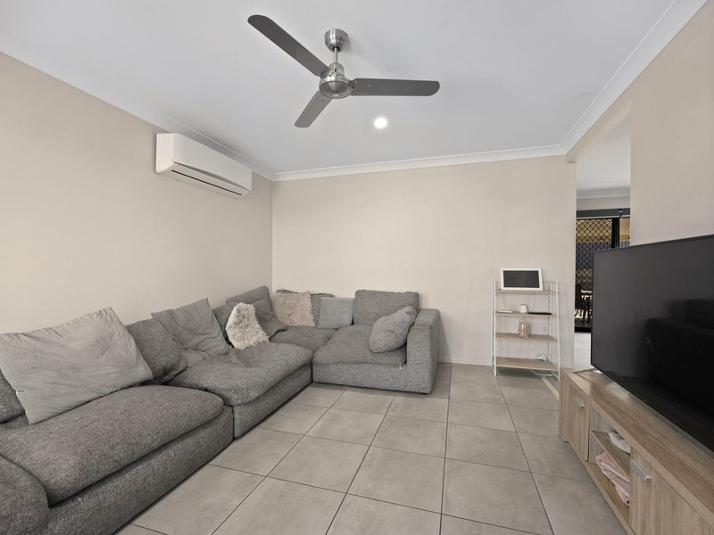 Photo - 14 Mahogany Drive, Plainland QLD 4341 - Image 3
