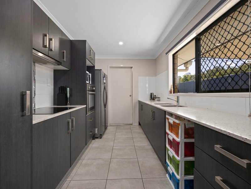 Photo - 14 Mahogany Drive, Plainland QLD 4341 - Image 5