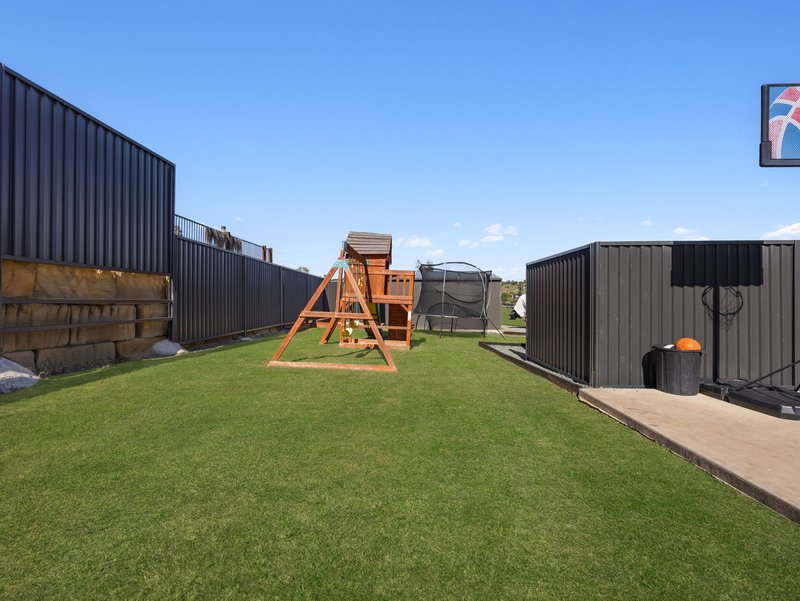 Photo - 14 Mahogany Drive, Plainland QLD 4341 - Image 16