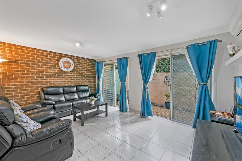 Photo - 1/4 Mahony Rd , Constitution Hill NSW 2145 - Image 3