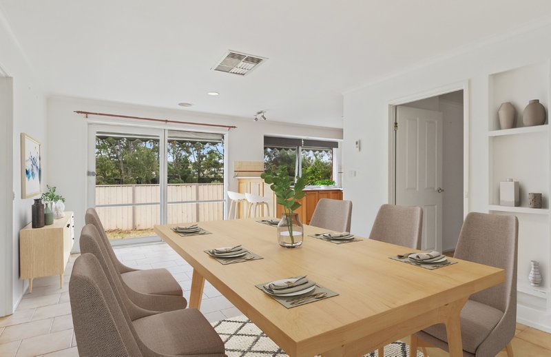 Photo - 14 Maiden Court, Epping VIC 3076 - Image 6