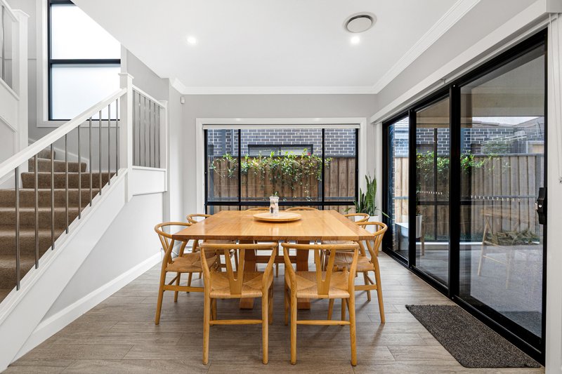 Photo - 14 Maineanjou Street, Box Hill NSW 2765 - Image 6