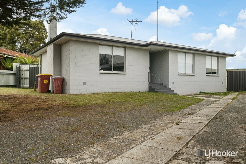 Photo - 14 Mangana Street, Ravenswood TAS 7250 - Image 2