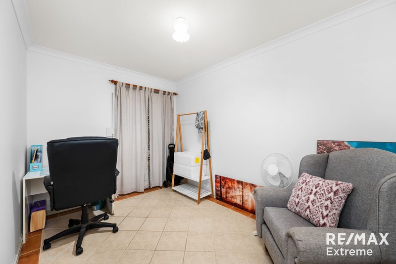 Photo - 14 Manila Place, Warnbro WA 6169 - Image 14