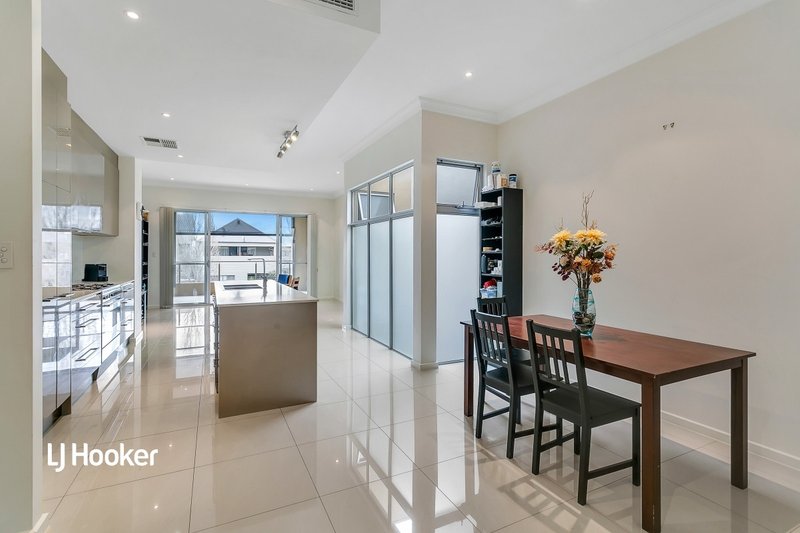 Photo - 14 Marcella Lane, Mawson Lakes SA 5095 - Image 3