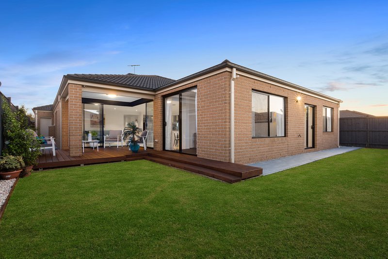 Photo - 14 Maremma Drive, Mernda VIC 3754 - Image 12