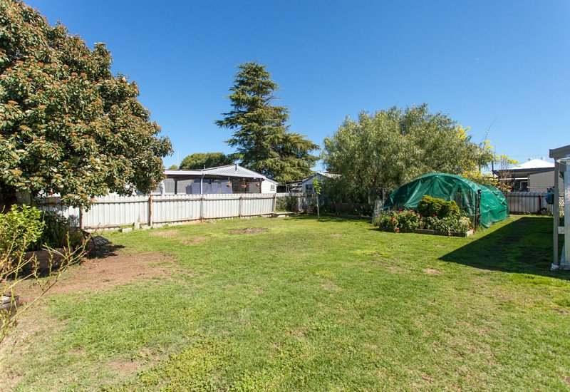 Photo - 14 Margaret Street, Cessnock NSW 2325 - Image 11