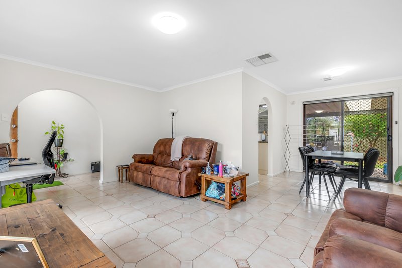 Photo - 14 Marian Crescent, Hillbank SA 5112 - Image 2