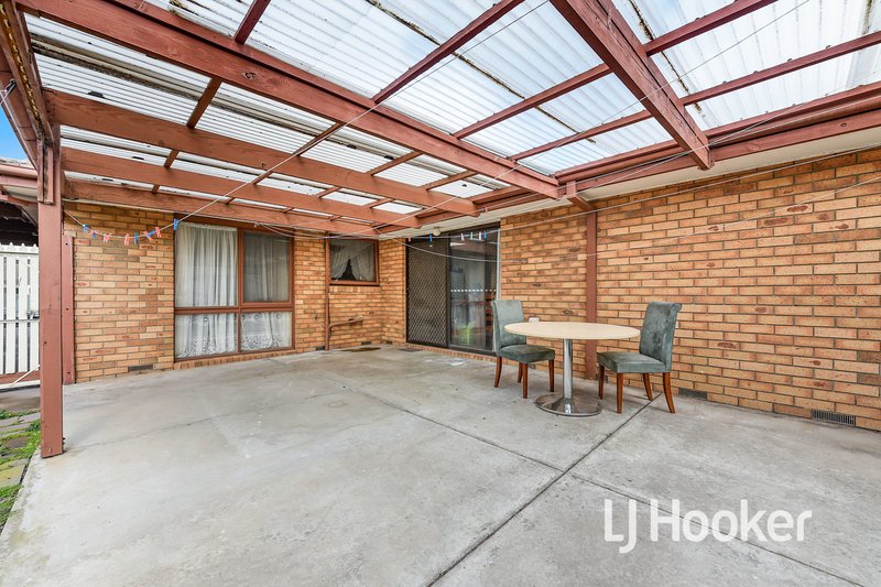 Photo - 14 Marida Court, Berwick VIC 3806 - Image 8