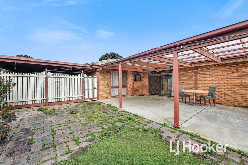 Photo - 14 Marida Court, Berwick VIC 3806 - Image 9