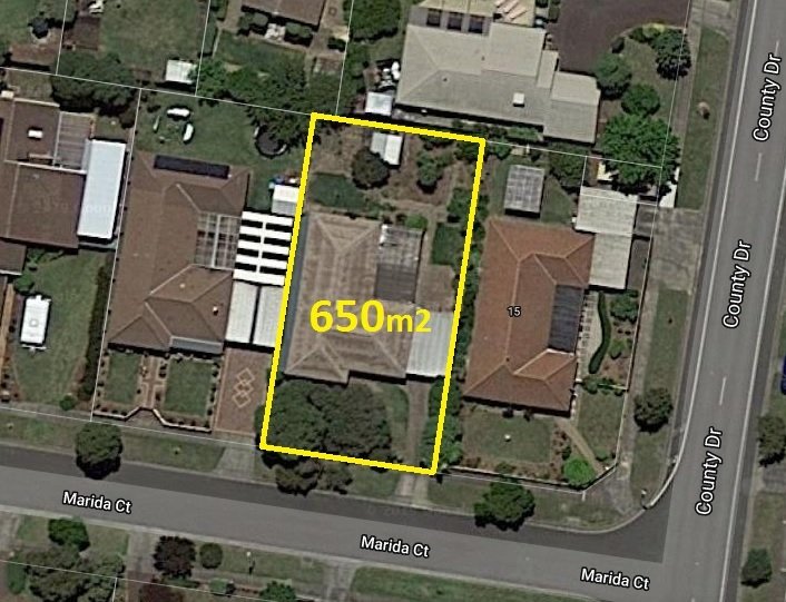 Photo - 14 Marida Court, Berwick VIC 3806 - Image 12