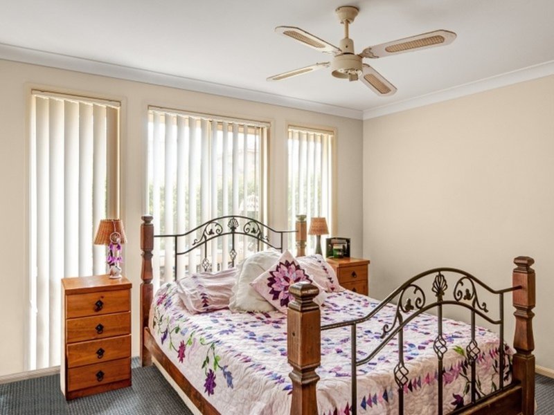 Photo - 14 Marigold Street, Woongarrah NSW 2259 - Image 5