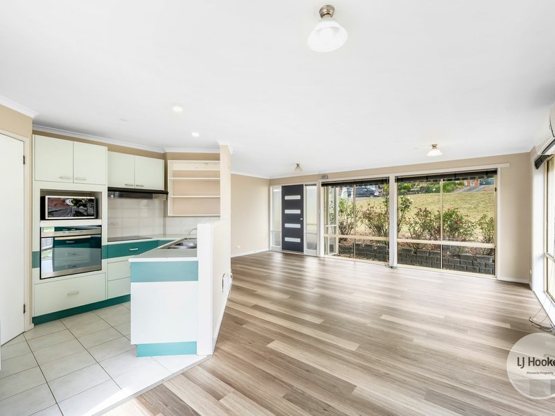 Photo - 14 Mariner Circle, Huntingfield TAS 7055 - Image 3