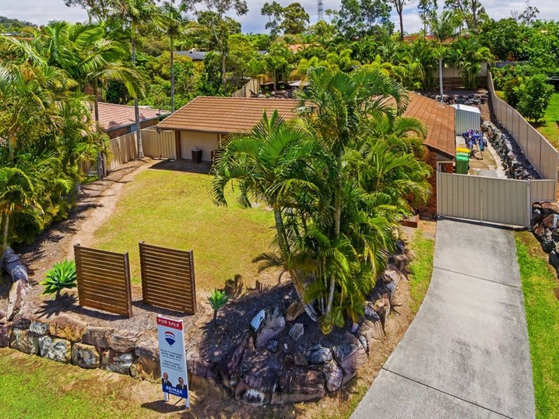 Photo - 14 Marlene Ct , Highland Park QLD 4211 - Image 2